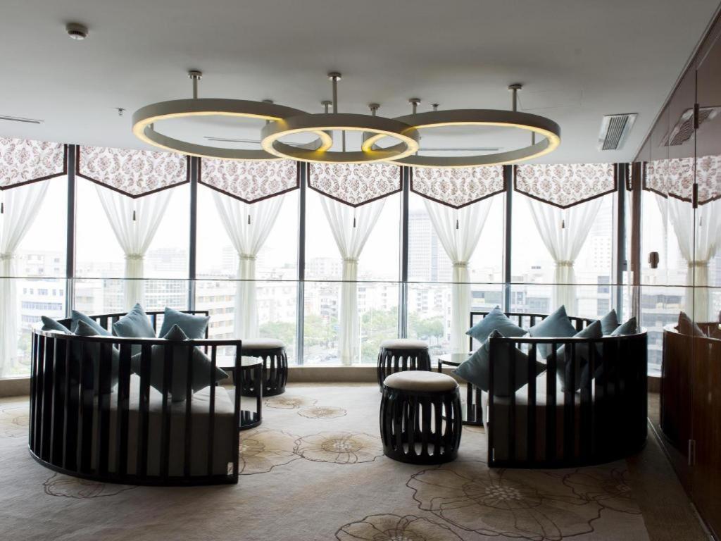 Yang Peng Jin Jiang Hotel Yangzhou Esterno foto