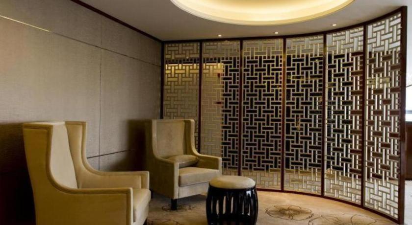 Yang Peng Jin Jiang Hotel Yangzhou Esterno foto