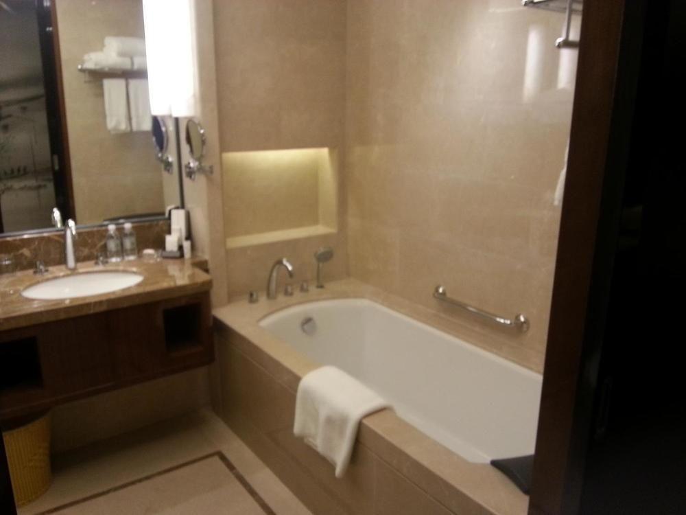 Yang Peng Jin Jiang Hotel Yangzhou Esterno foto